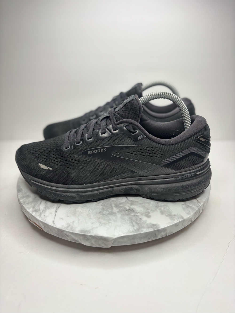 Size 8.5 - Brooks Ghost 15 Black - 120380-1B-020